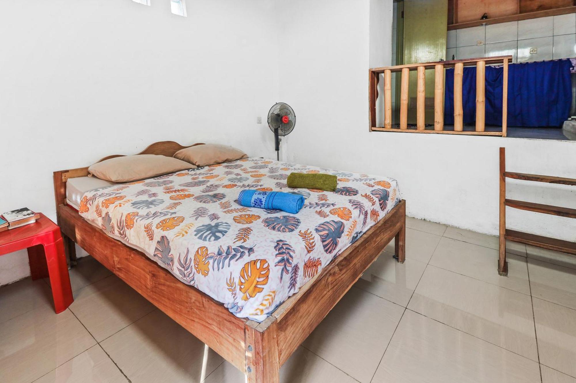 Palulu Garden Homestay Labuan Bajo Exterior foto